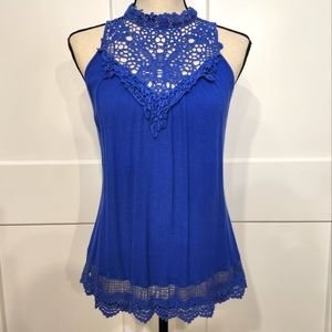 🍉 Entro Blue Lace Top Size Medium